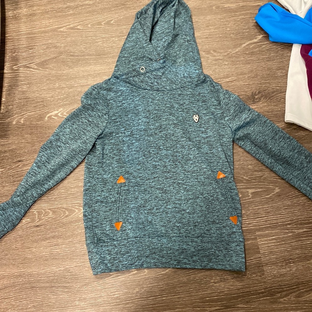 High neck sweatshirt
